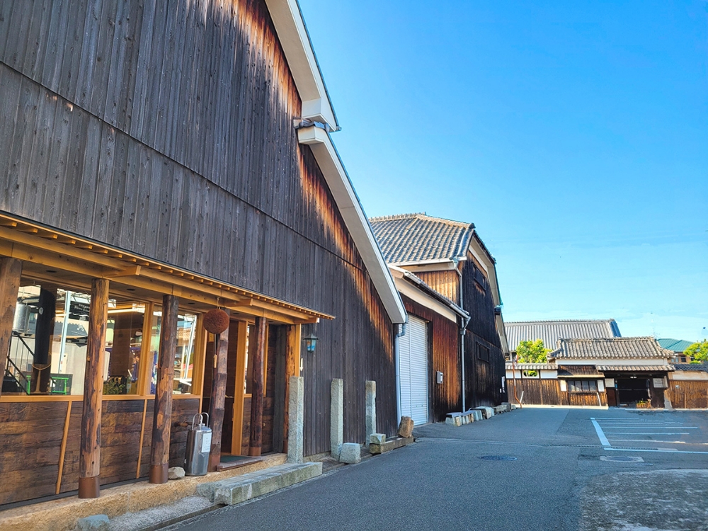 合名会社岡田本家